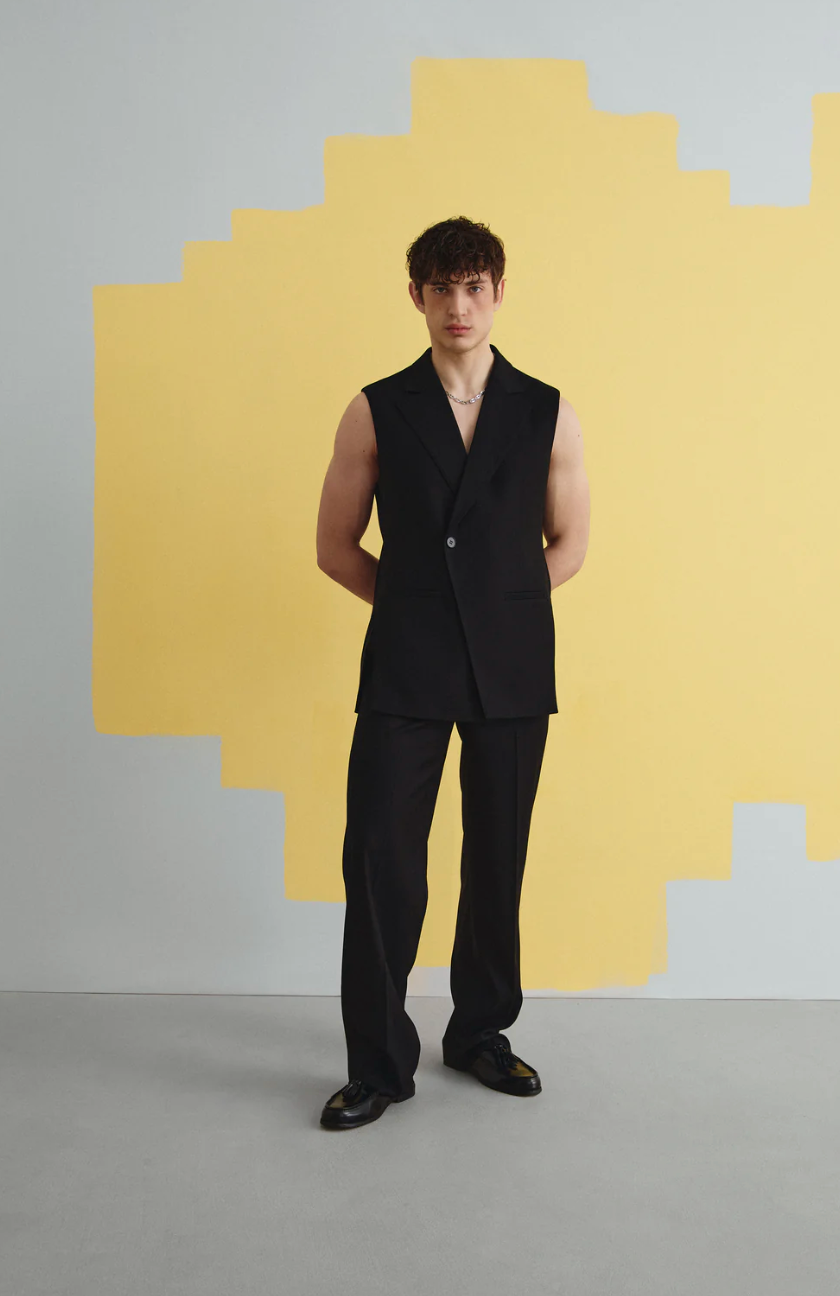 BLACK SUIT WITH A WAISTCOAT