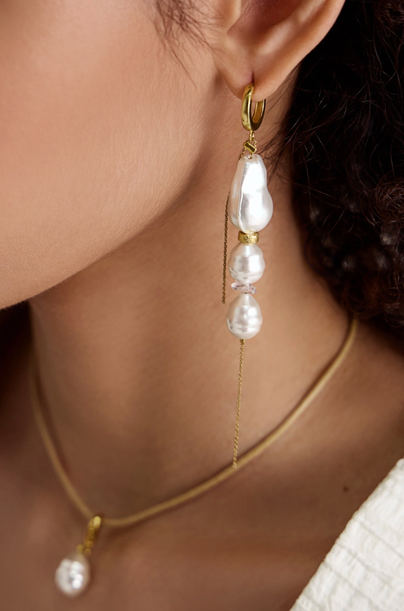 Sia Earrings with Pearls