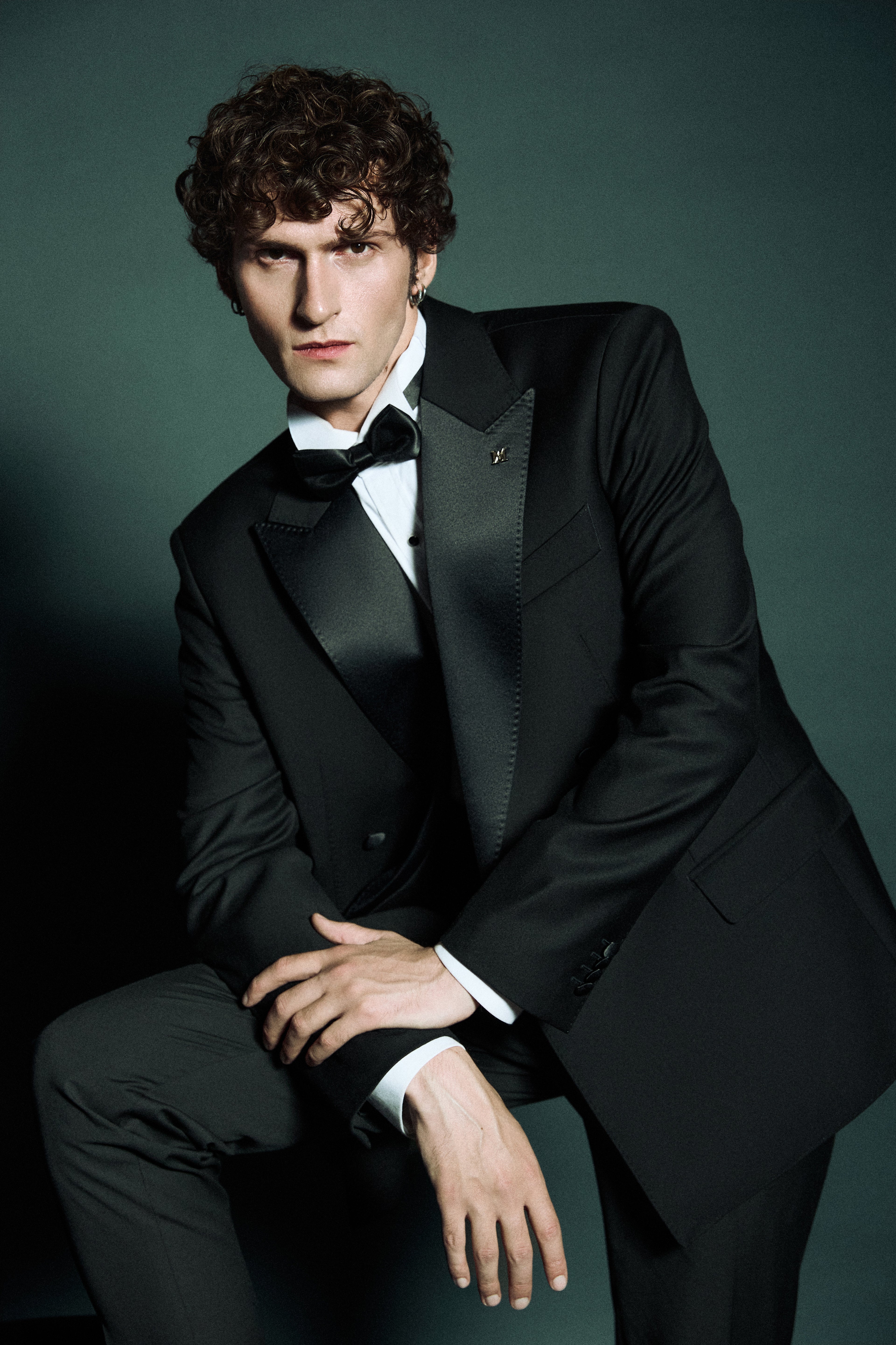 CLASSIC BLACK TUXEDO