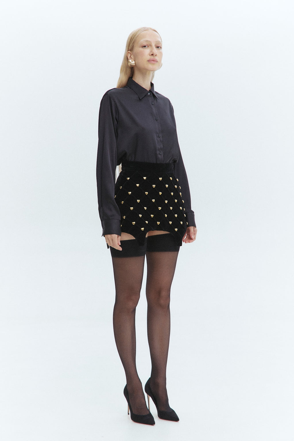 BLACK MINI BASQUE SKIRT WITH METAL HEARTS