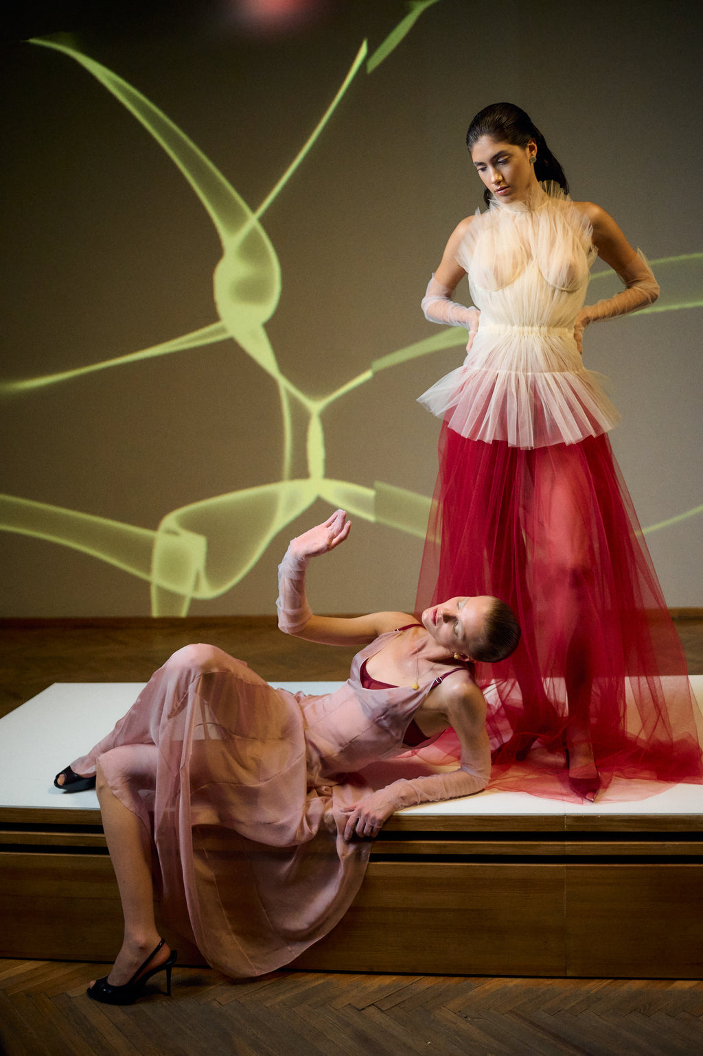 RED SKIRT Sa Lumière