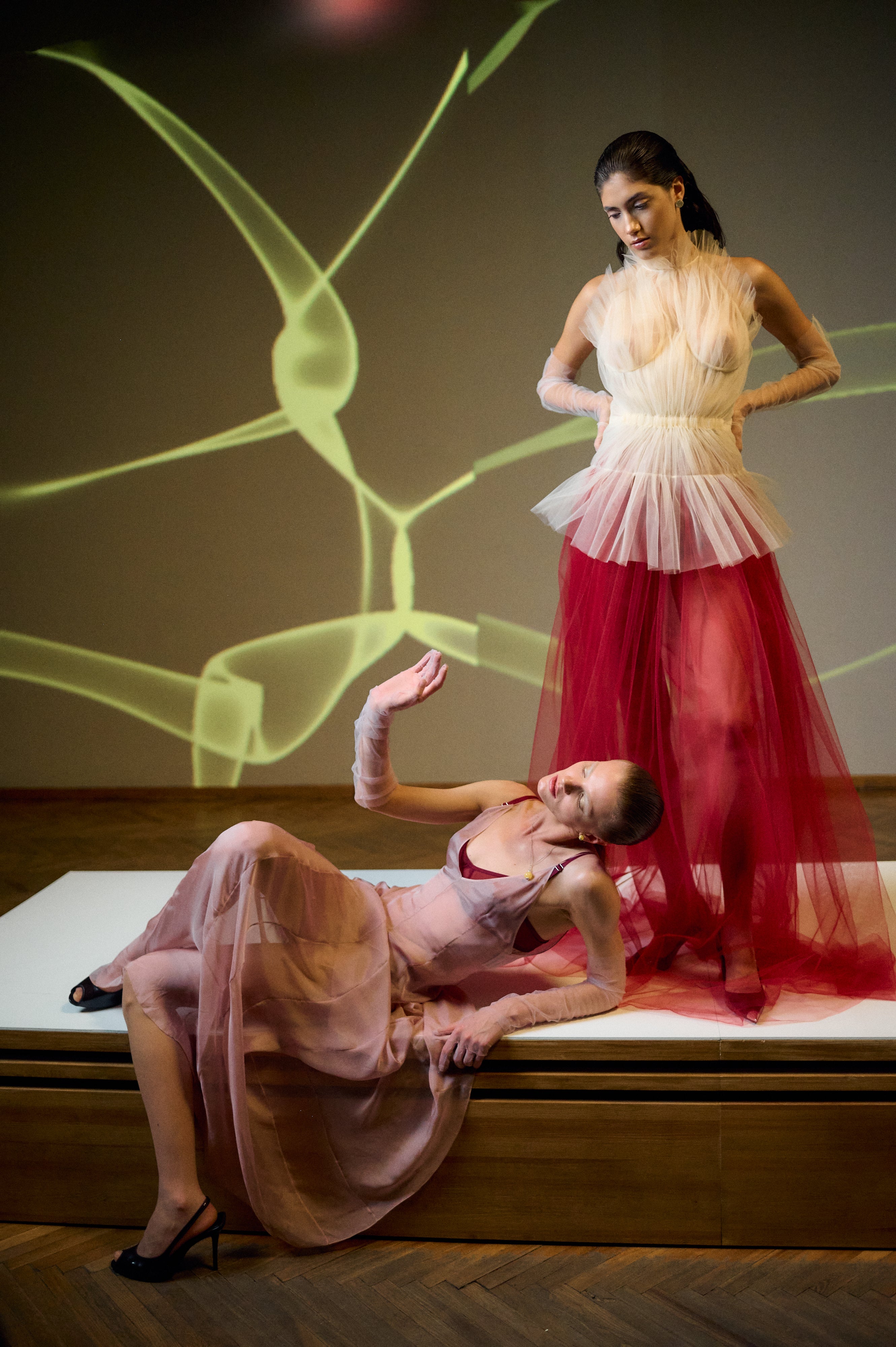 RED SKIRT Sa Lumière