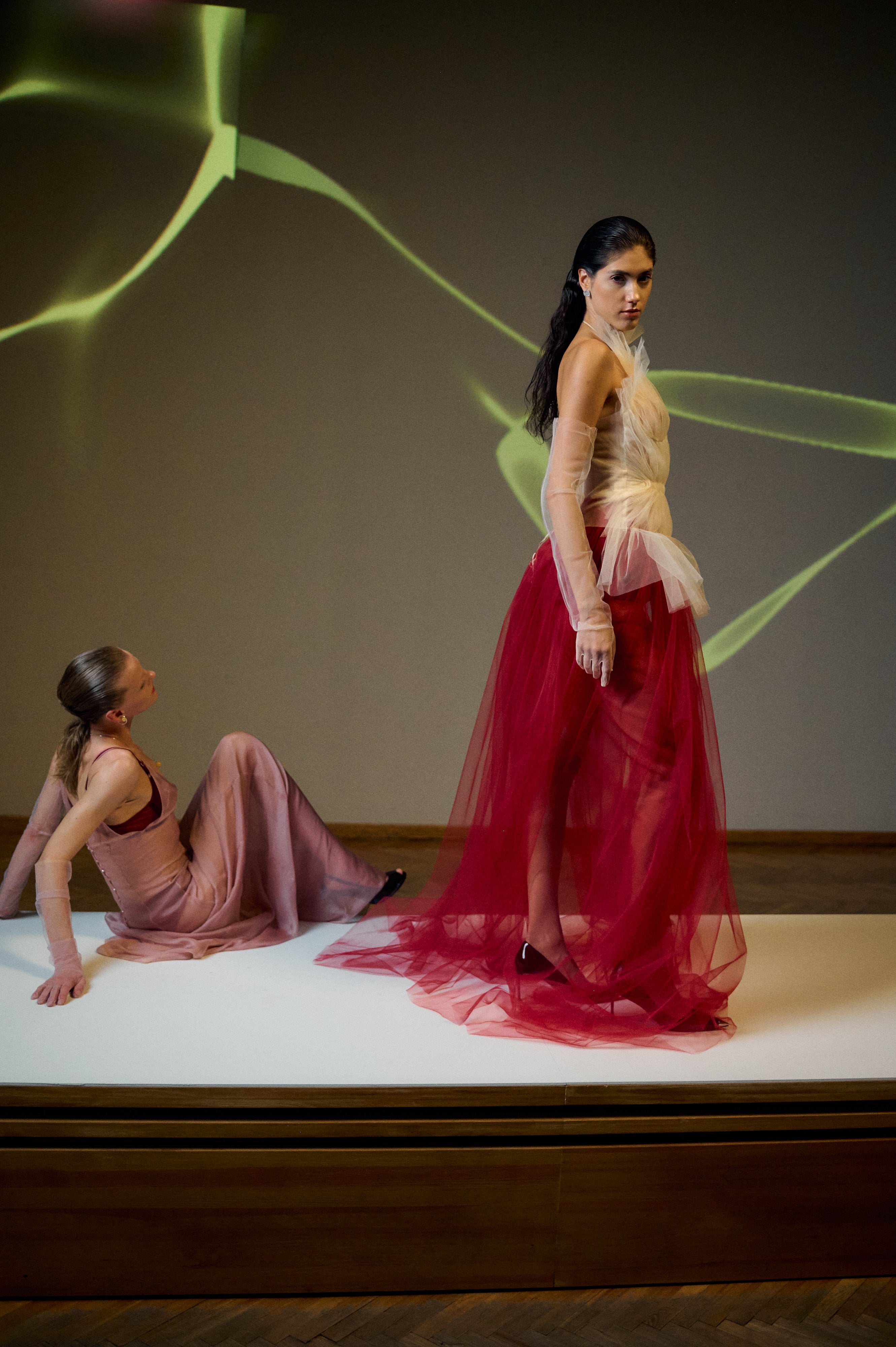 RED SKIRT Sa Lumière