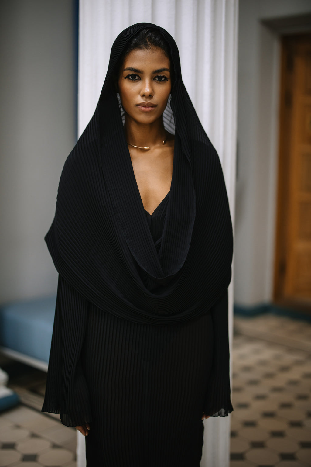 SA LUMIÉRE BLACK DRESS