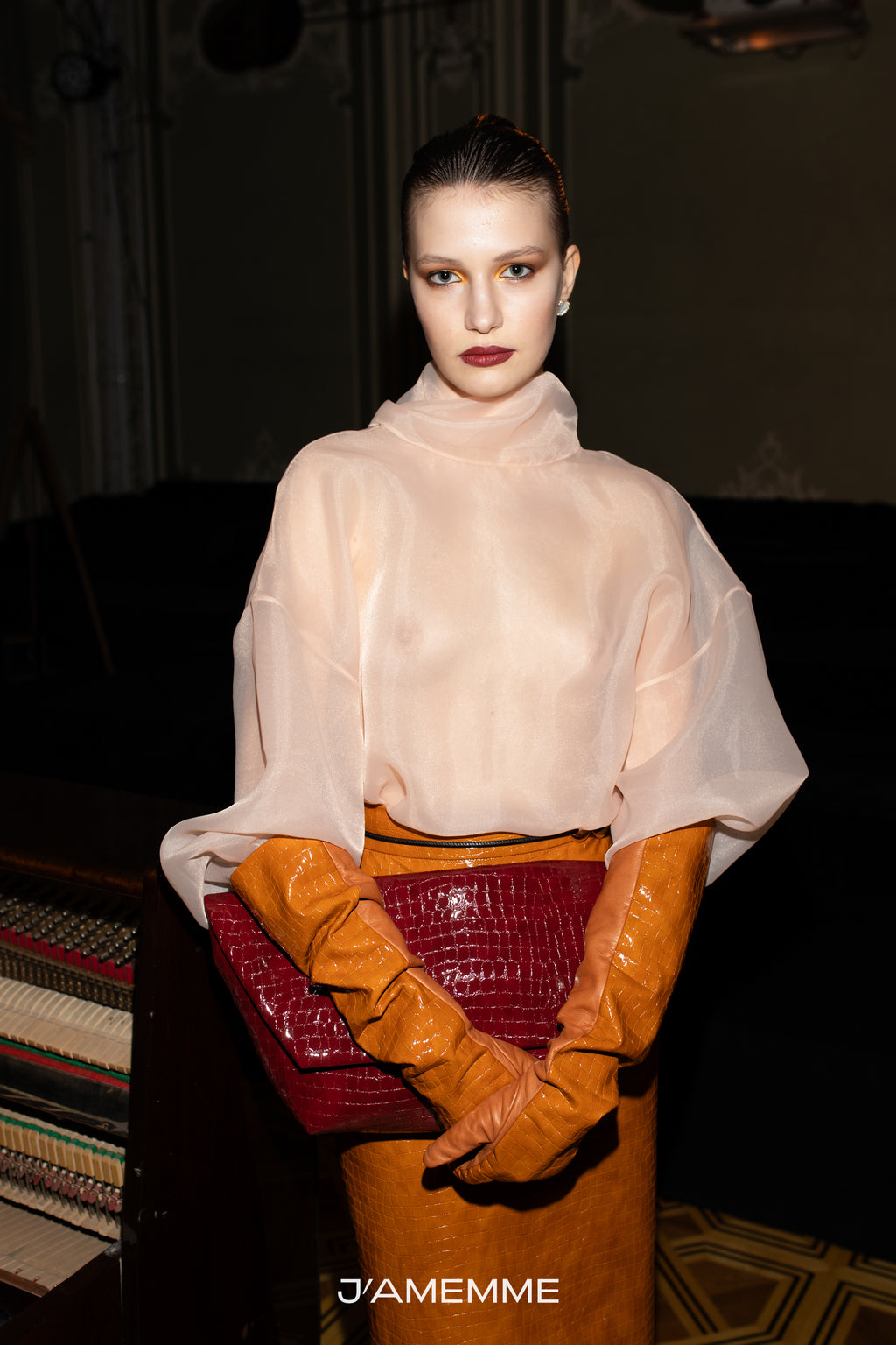 CROCO GLOVES OCHRE