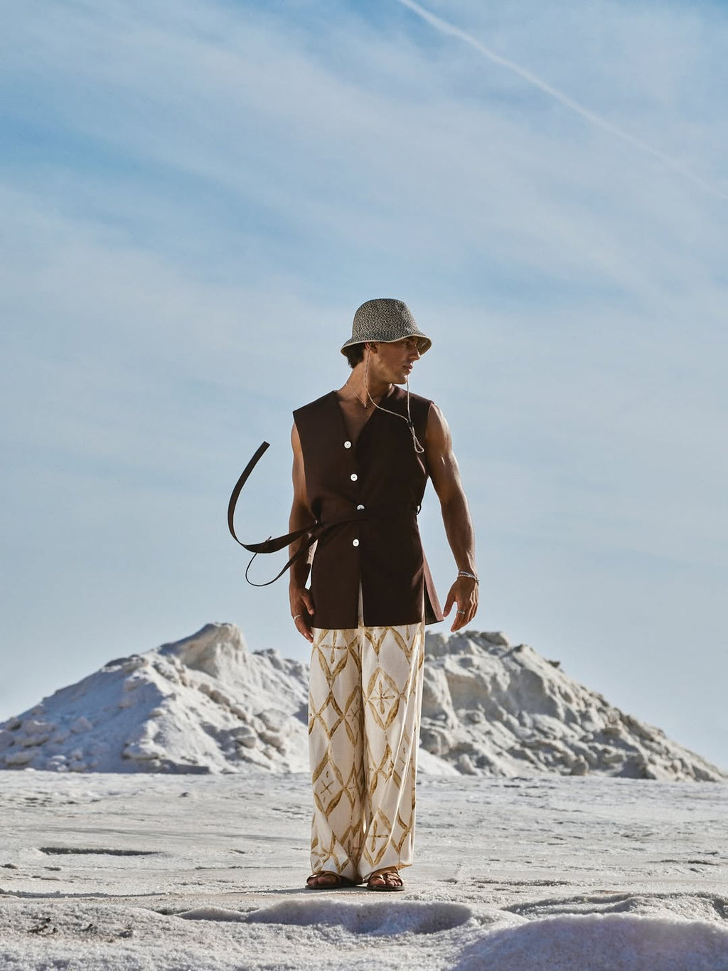 ESPRESSO BROWN THREE-PIECE SUIT