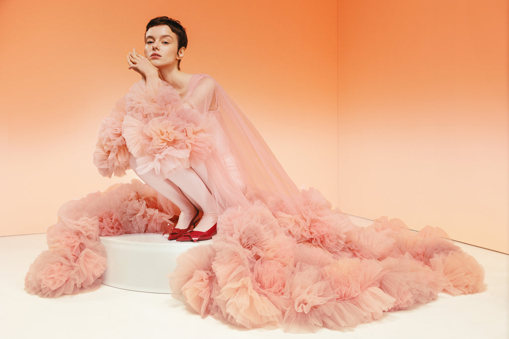 ROSE CAPE WITH FLOWERS